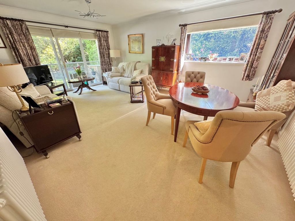 Property photo 2 of 30