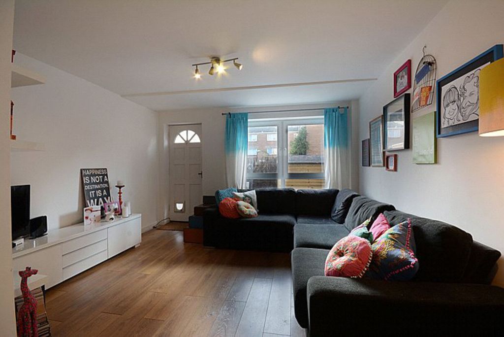 Property photo 2 of 10