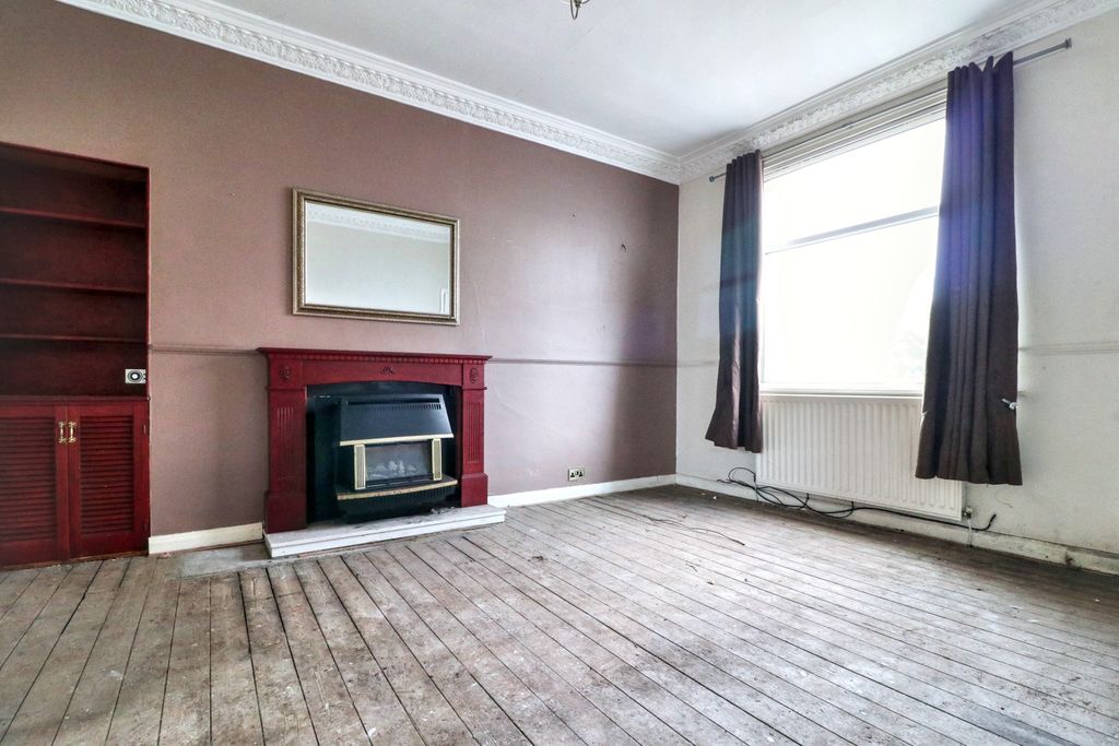 Property photo 3 of 10 5 Boult Terrace, Houghton Le Spring, Tyne And Wear, Dh4 7Dt