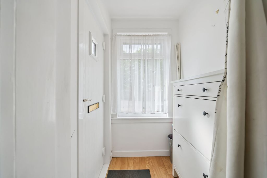 Additional image 5 of 3 bed terraced house for sale163 East Clyde Street, Helensburgh G84