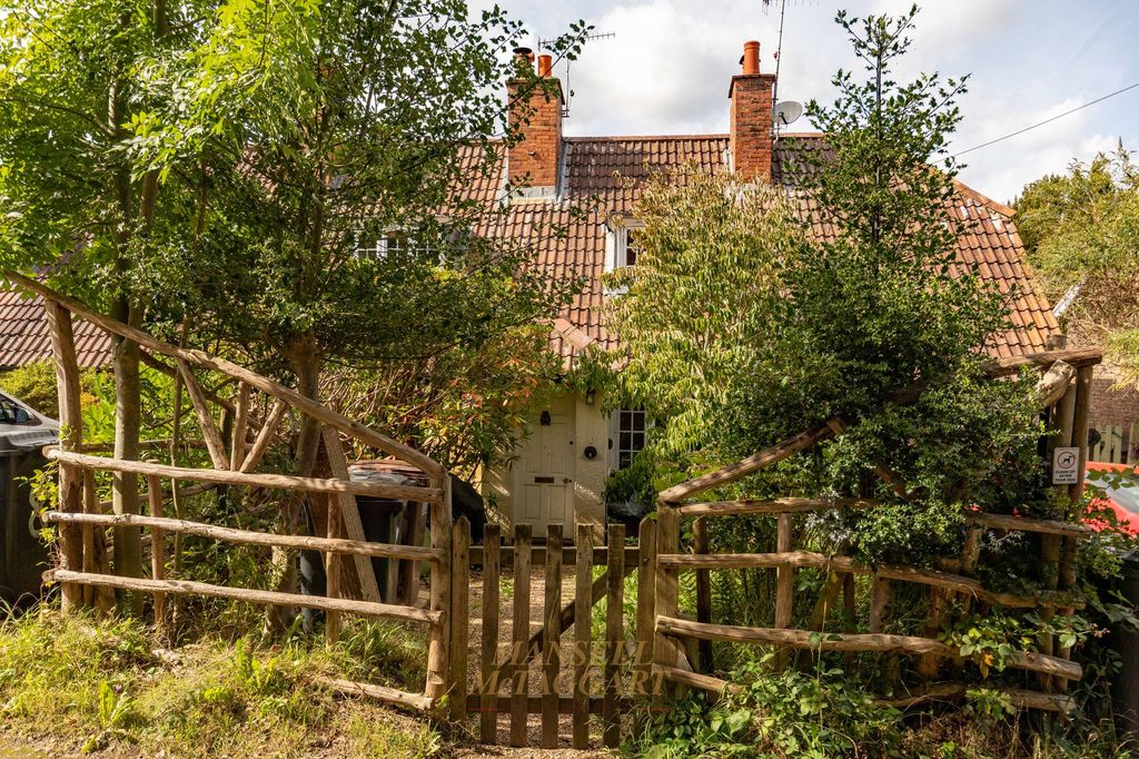 Property photo 2 of 13