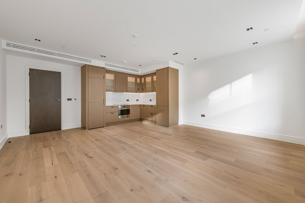 Property photo 3 of 12 Picture No. 18