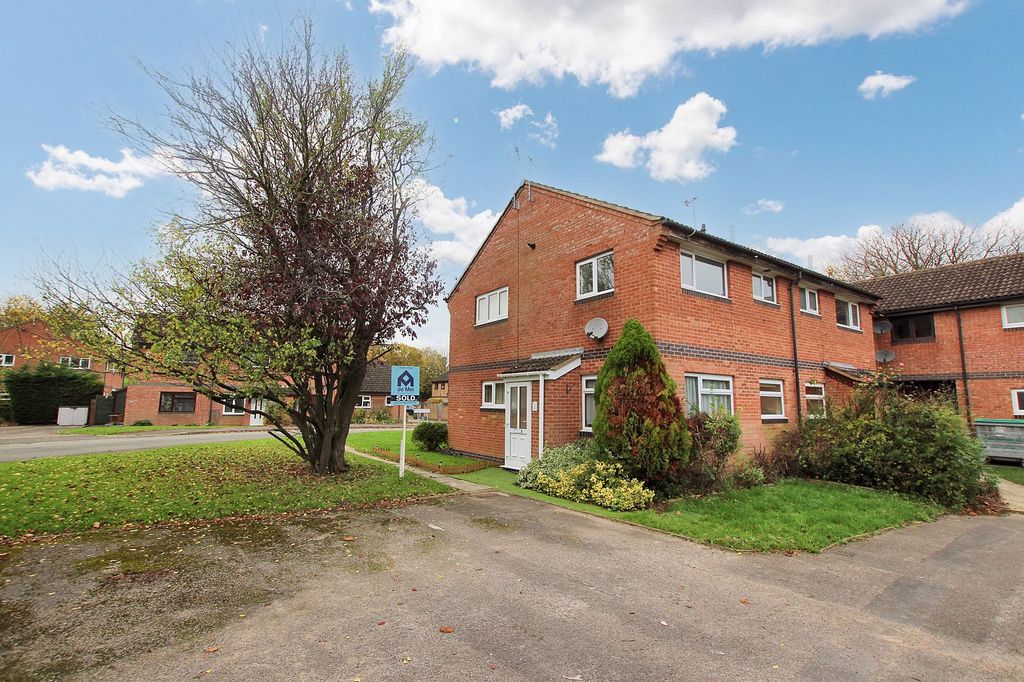 Property photo 1 of 7 Photo 7