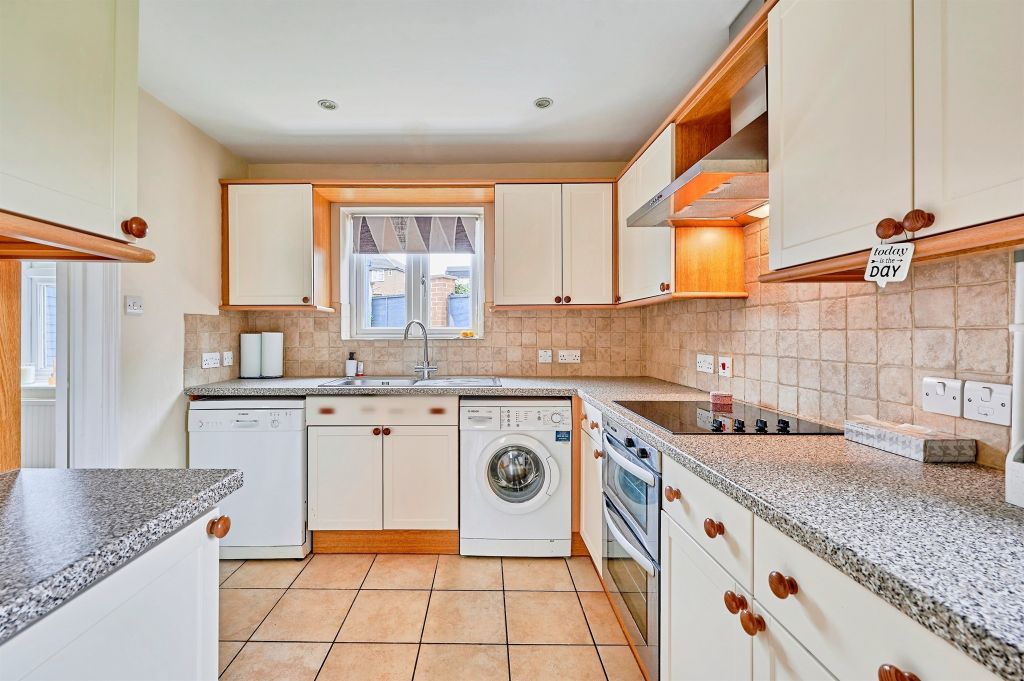 Property photo 3 of 13