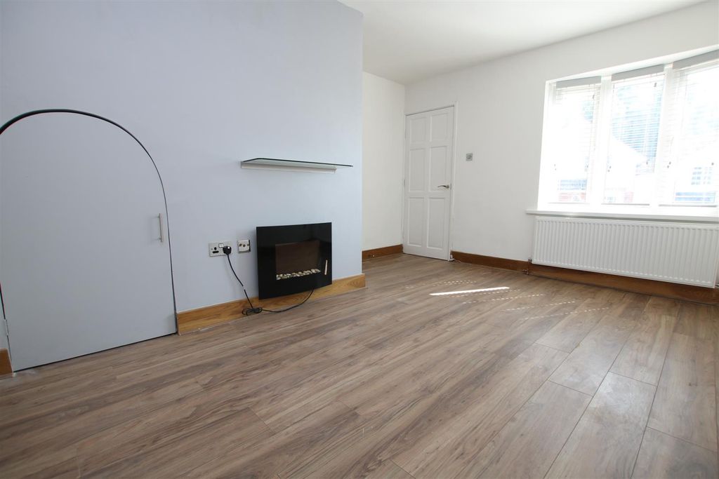 Property photo 2 of 18 Living Room.Jpg