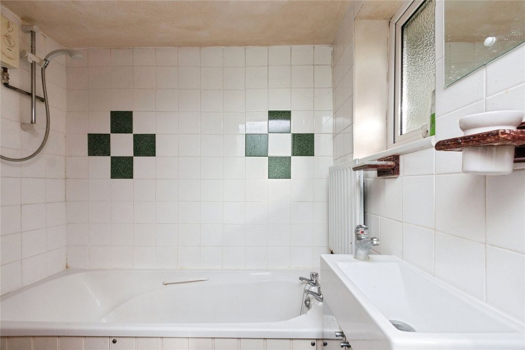 Property photo 3 of 21 Picture No. 26