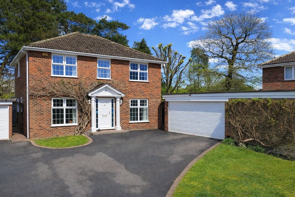 Property photo 1 of 20