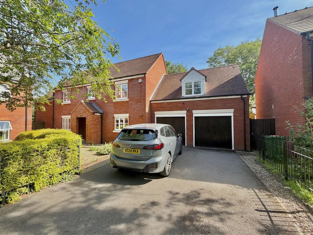 Property photo 1 of 27