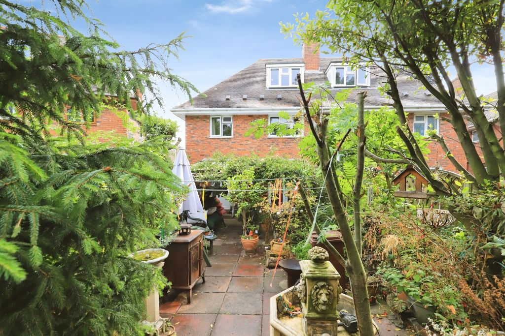 Property photo 2 of 19