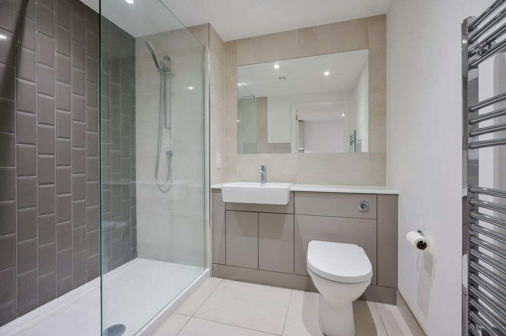 Property photo 2 of 3