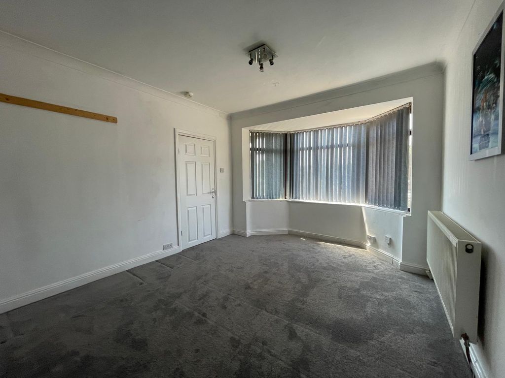 Property photo 3 of 10 Image
