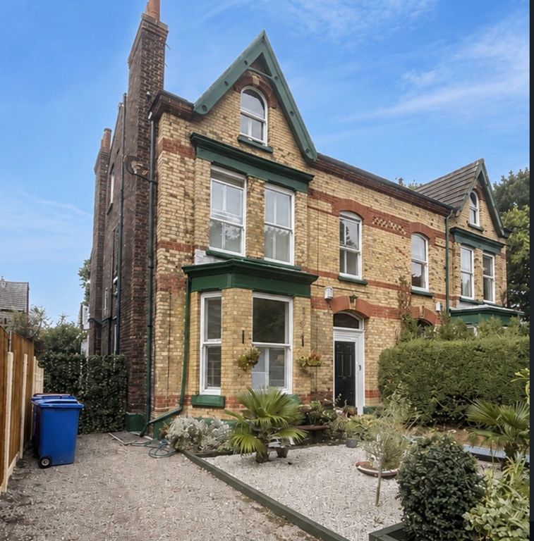 Property photo 1 of 16