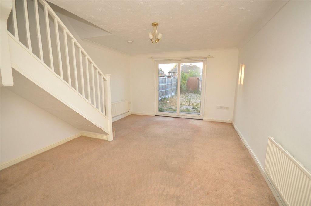 Property photo 3 of 8 Picture No. 17