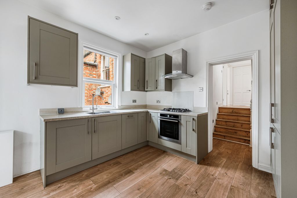 Property photo 2 of 14 Kitchen