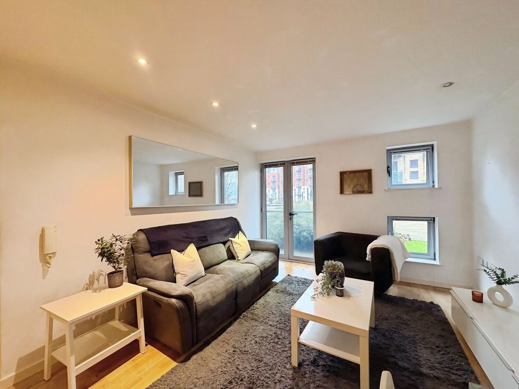 Property photo 3 of 9