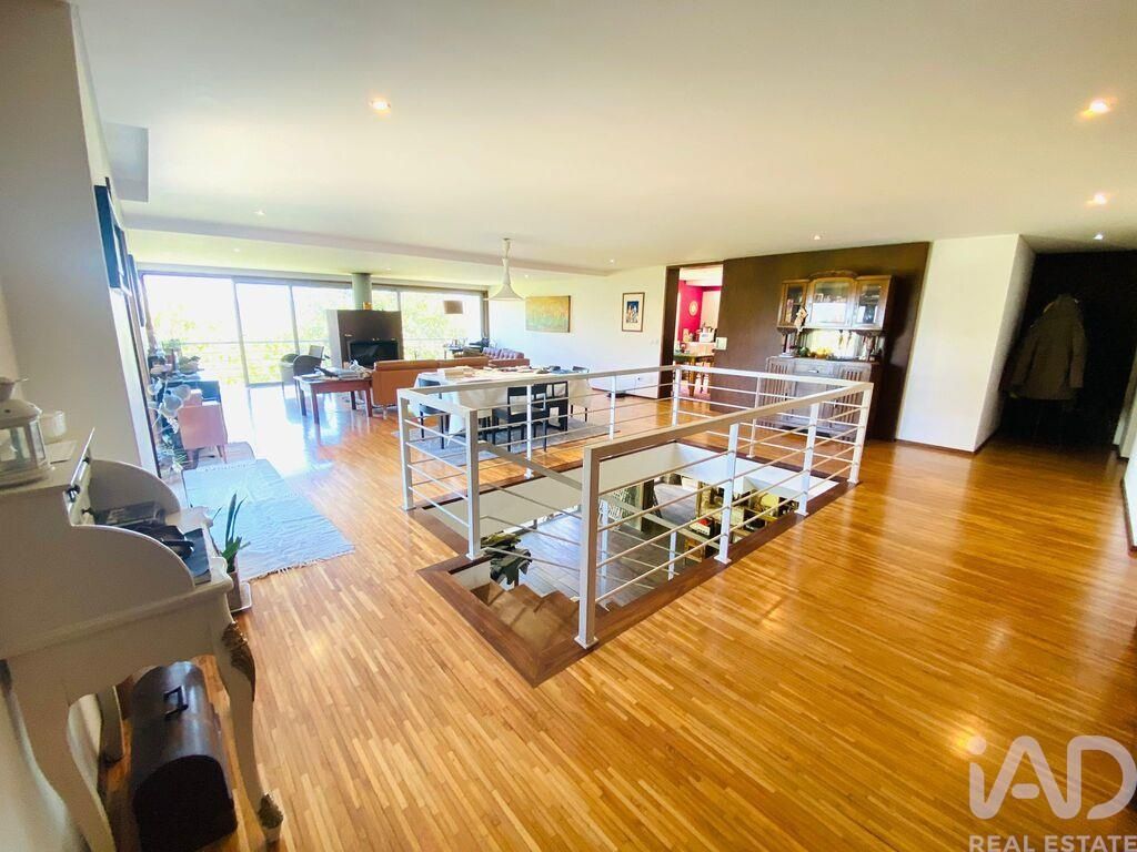Property photo 1 of 27