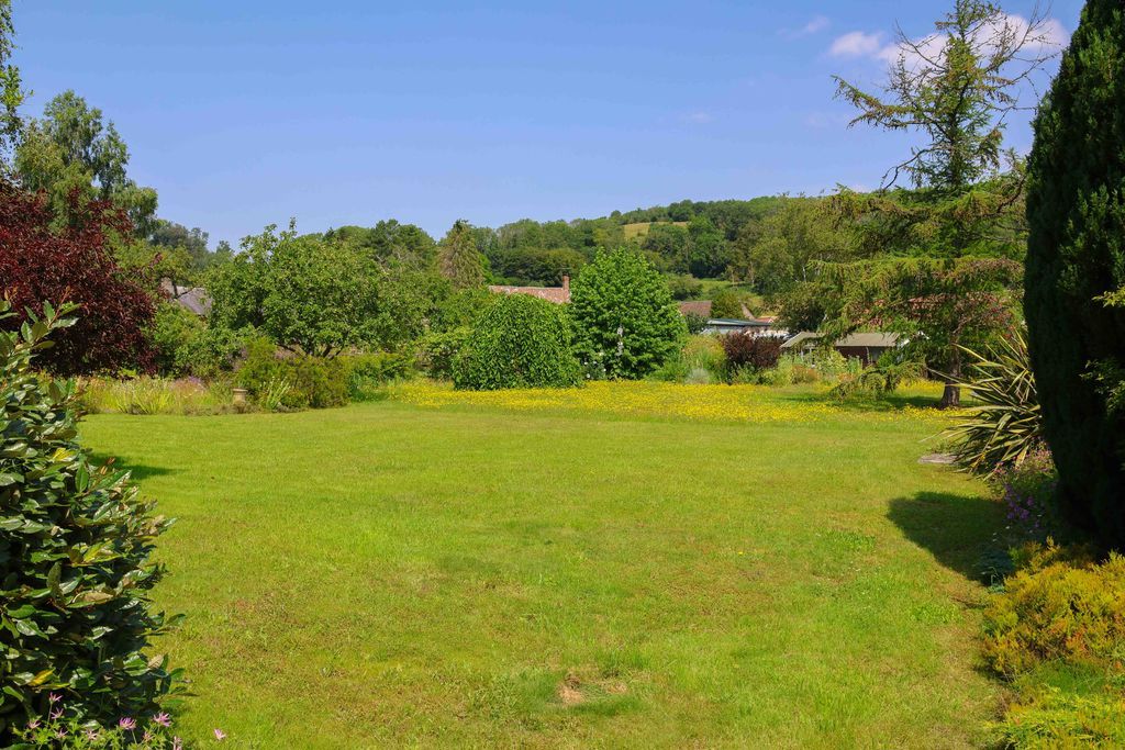 Property photo 3 of 41 Garden