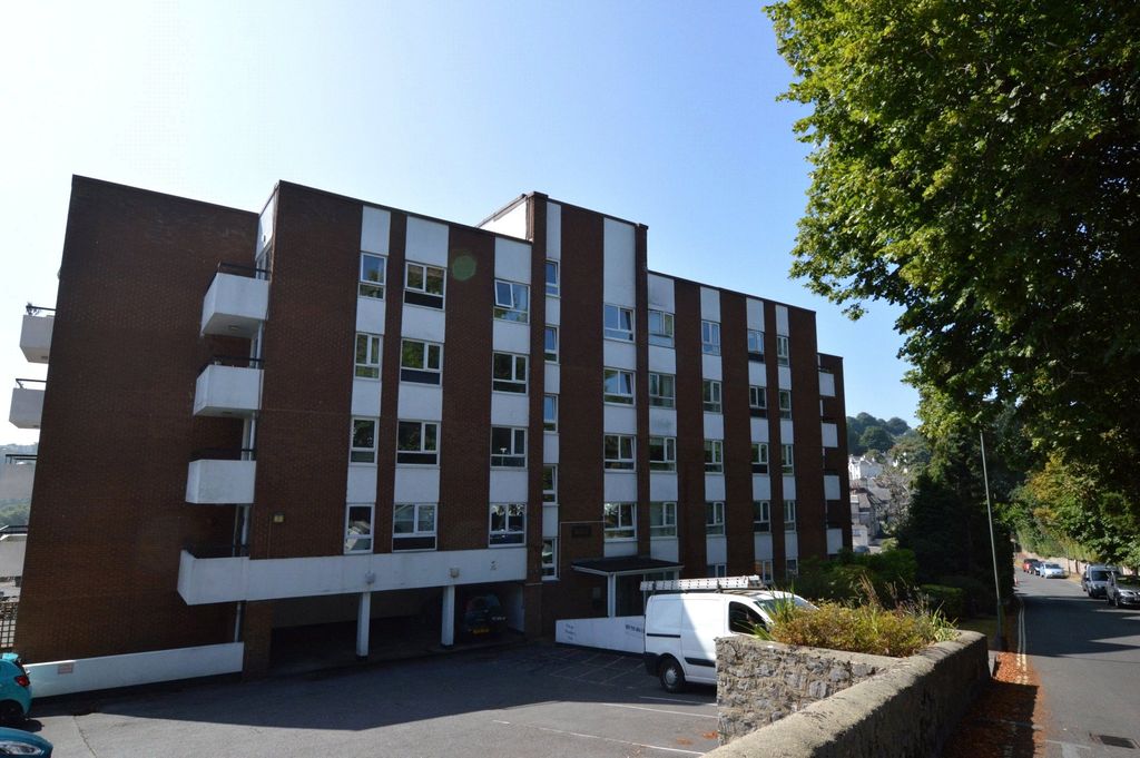 Property photo 1 of 8 1 - Picture No. 09