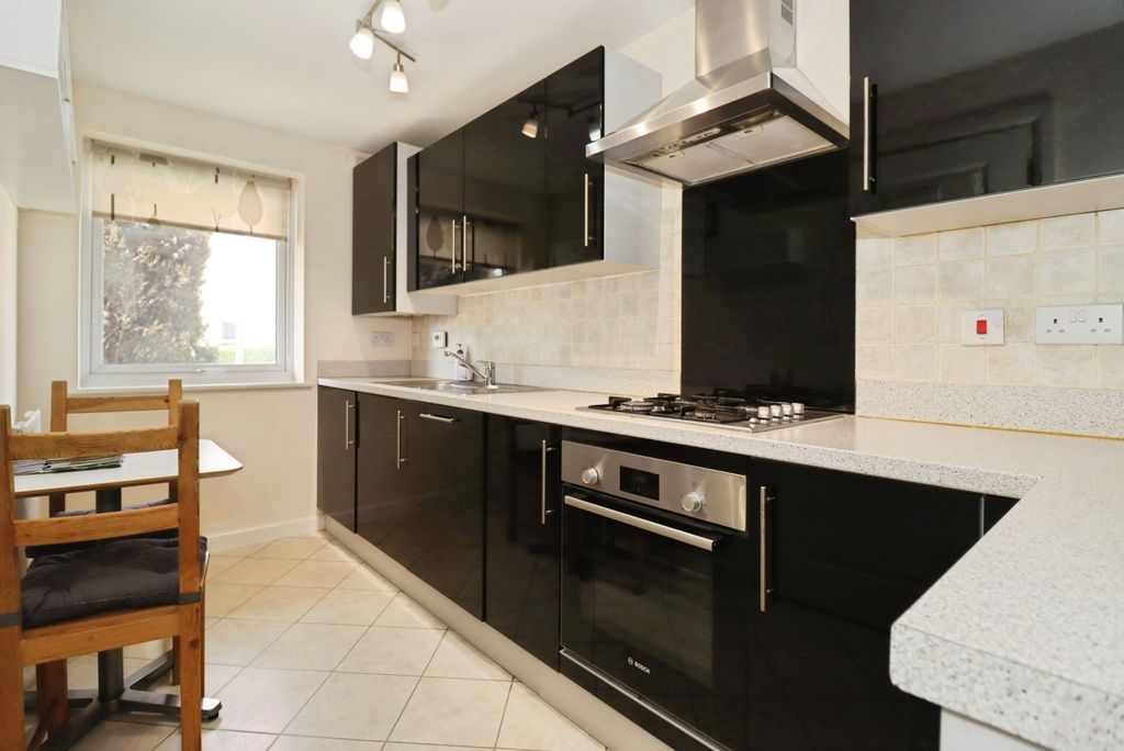 Property photo 2 of 20 Picture 2