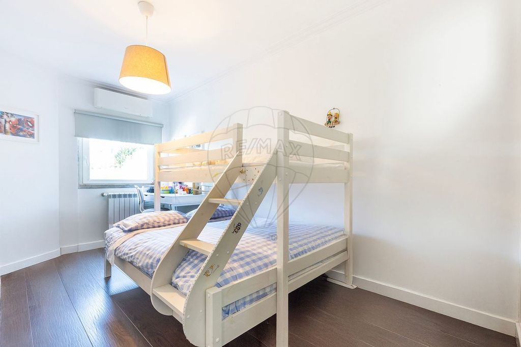 Property photo 2 of 26