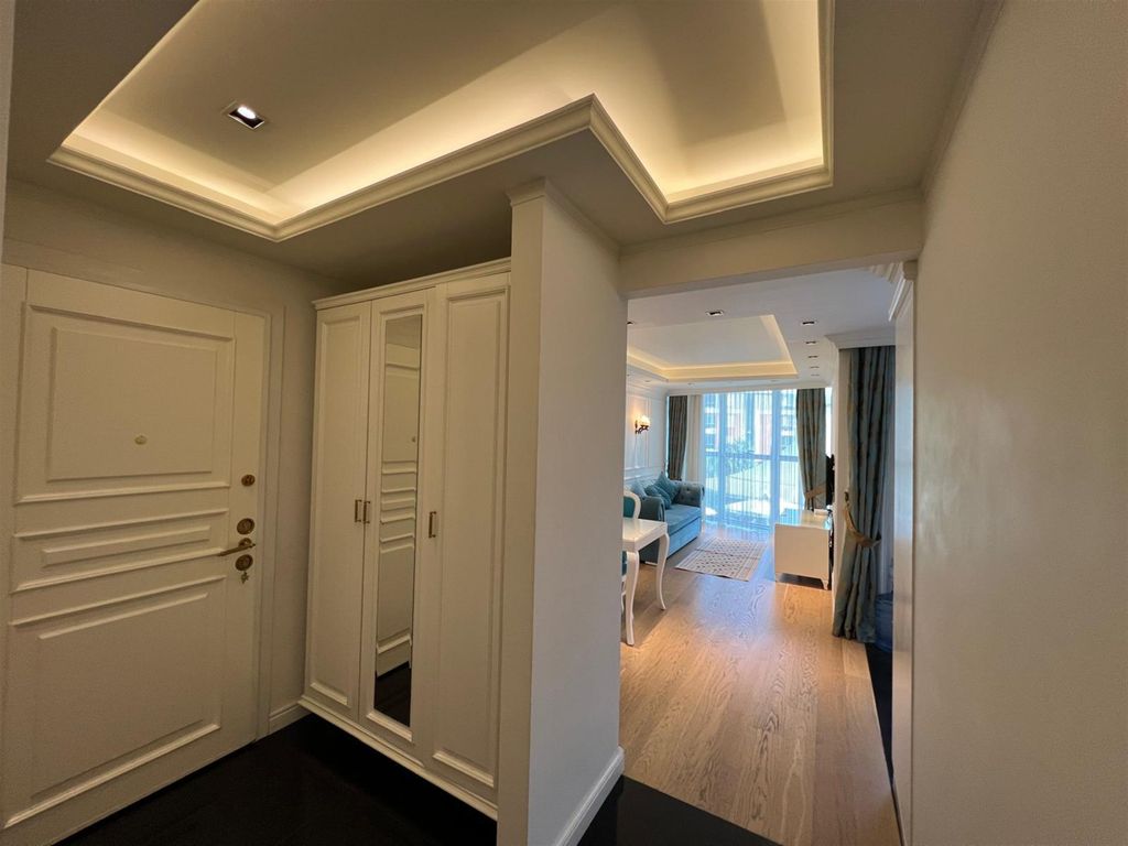 Property photo 3 of 15 Notable Antalya Property For Sale - Entrance Hallway