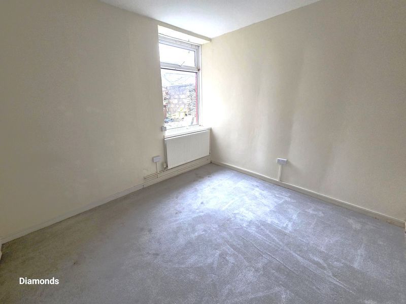 Property photo 3 of 10 Photo 13