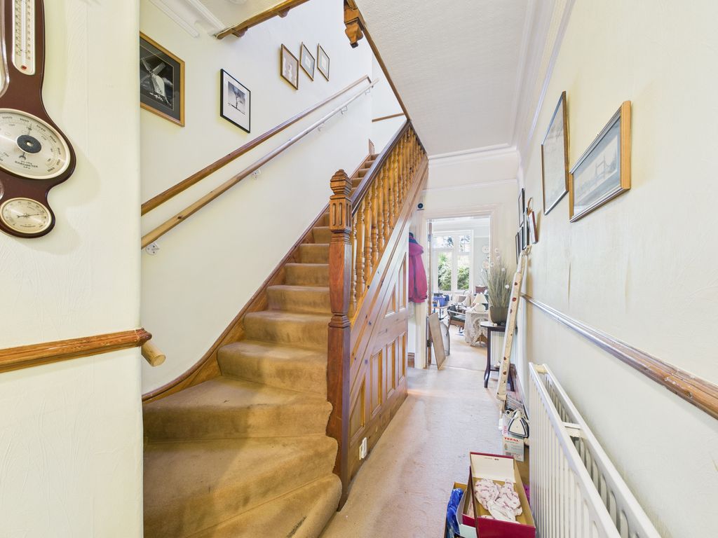 Property photo 2 of 24