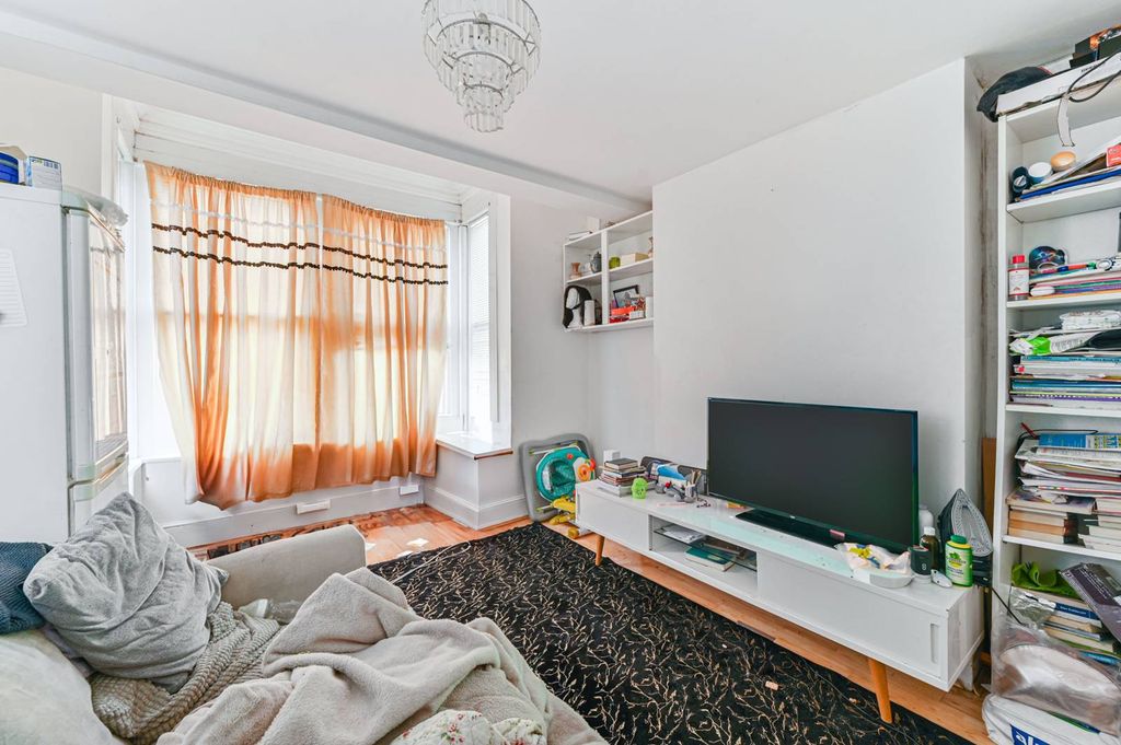 Property photo 1 of 5