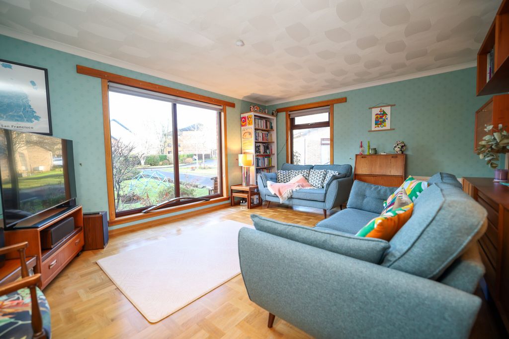 Property photo 3 of 46