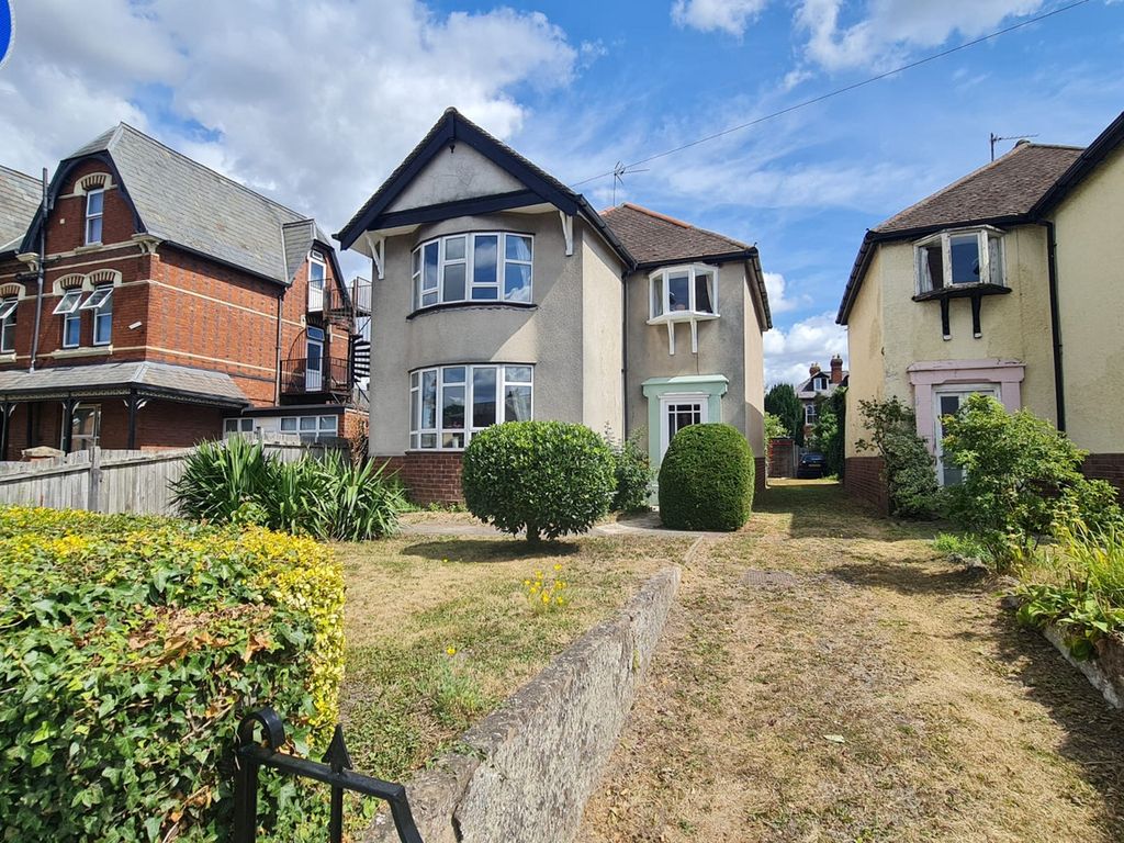 Property photo 1 of 21