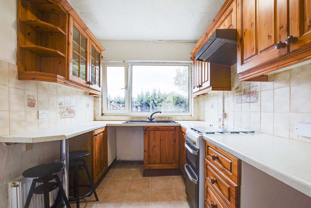 Property photo 3 of 22