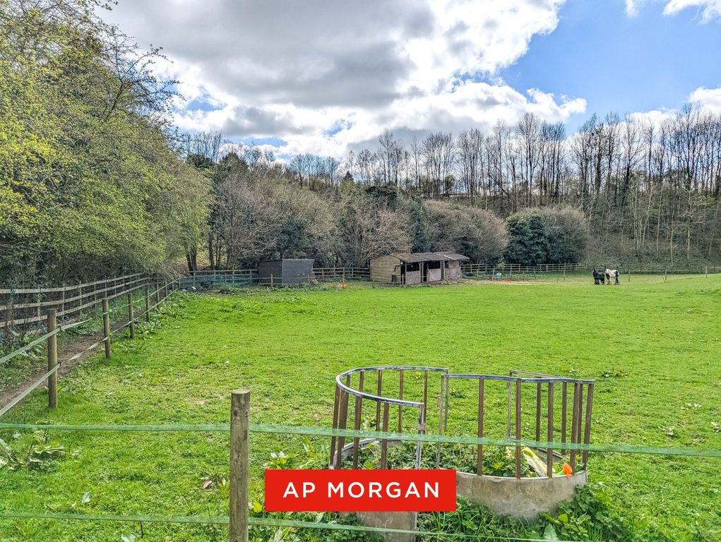 Property photo 2 of 6 Picture No. 01