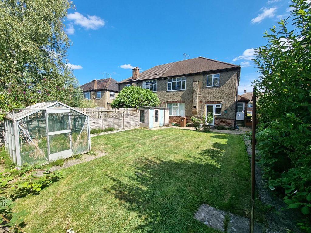 Property photo 3 of 8