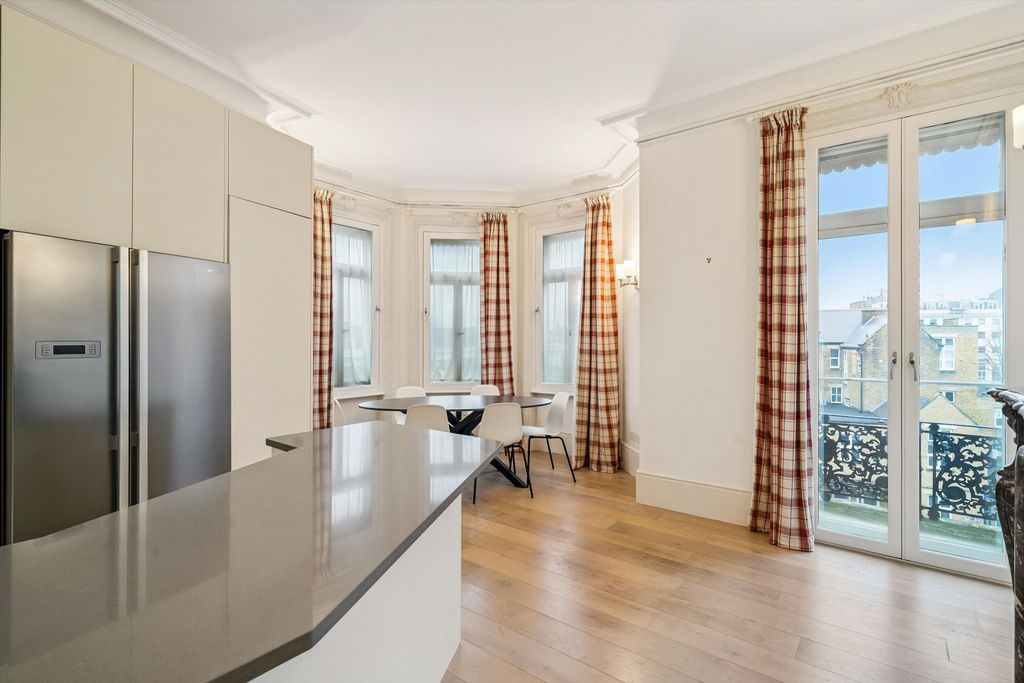 Property photo 1 of 21 Image