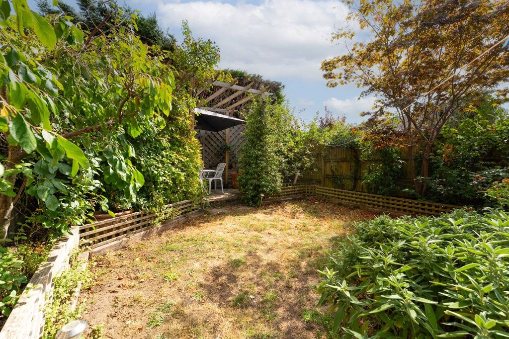 Property photo 3 of 17 Picture No. 10