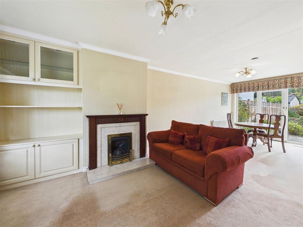 Property photo 3 of 26 Cam05476G0-Pr0309-Still027.Jpg