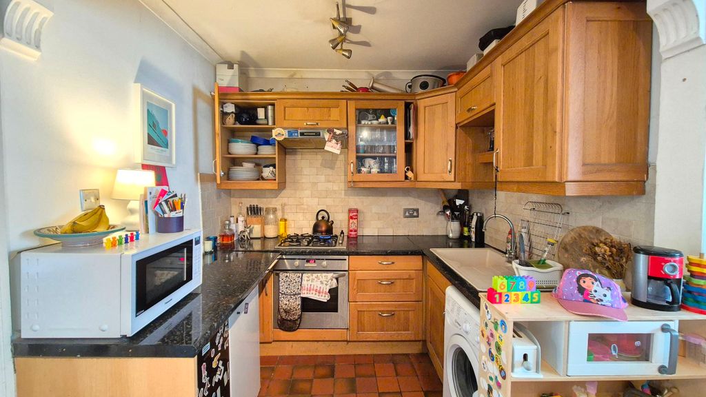 Property photo 3 of 7