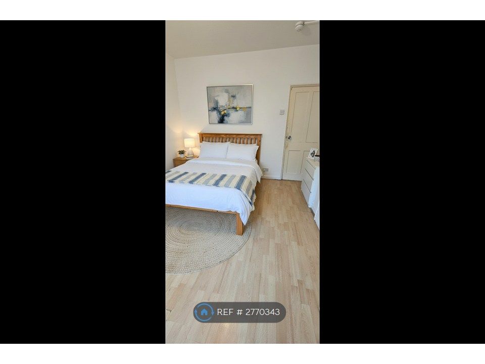 Property photo 1 of 3