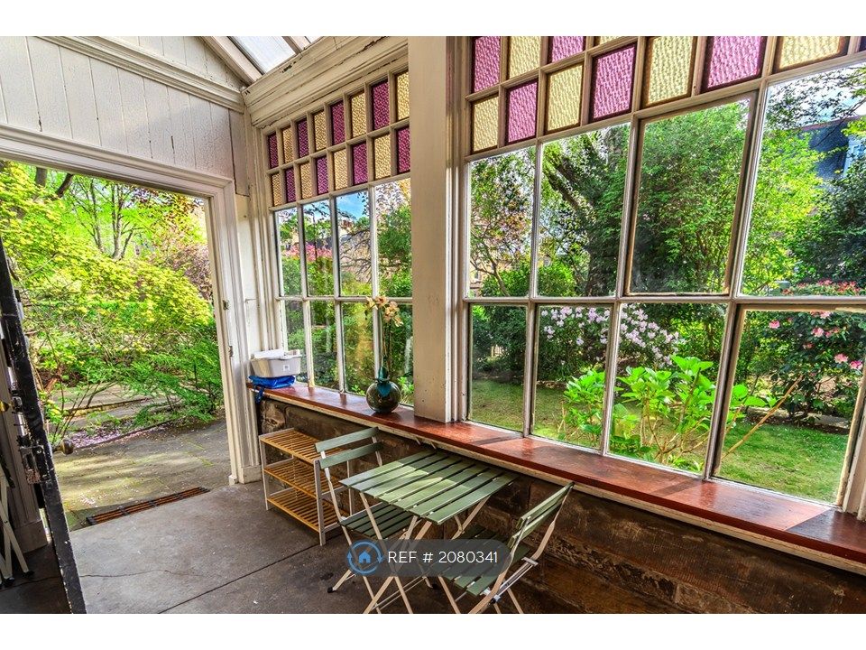 Property photo 3 of 12 Courtyard