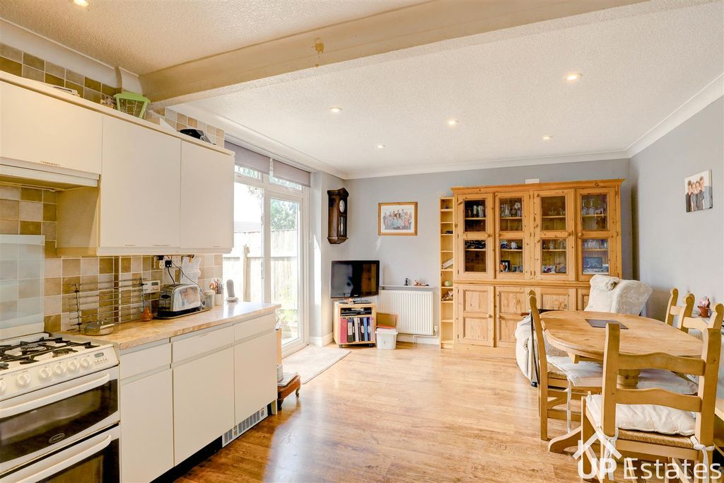 Property photo 2 of 16 Kitchen/ Diner