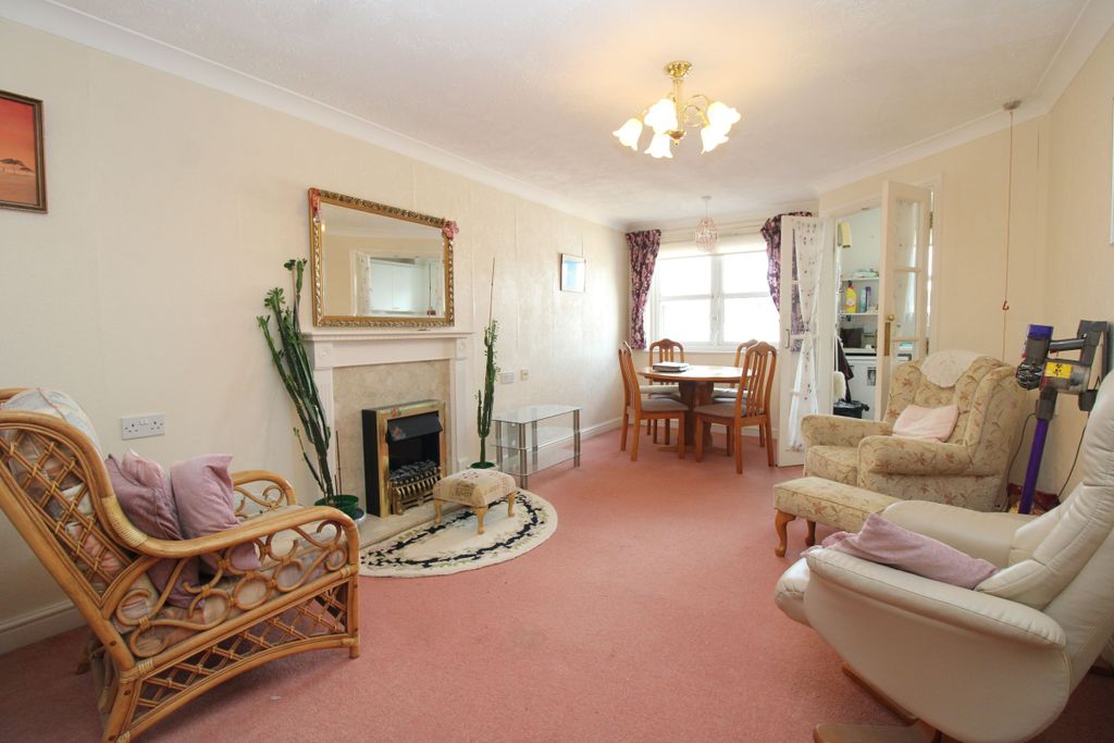 Property photo 2 of 15
