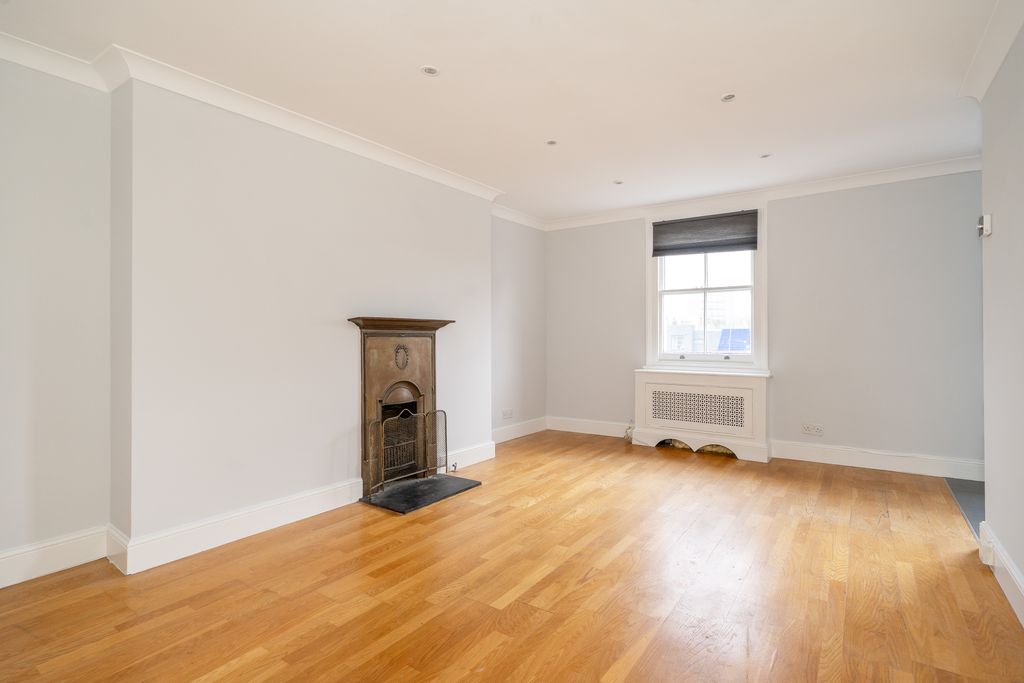 Property photo 2 of 22