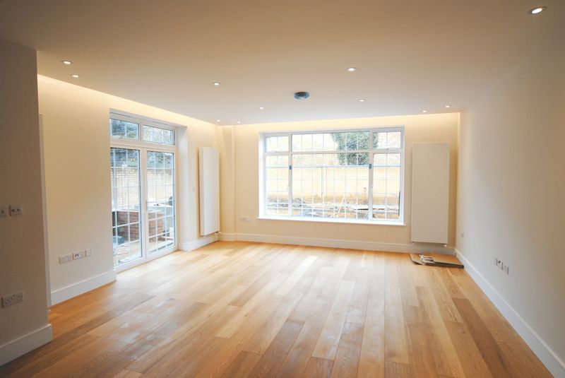 Property photo 2 of 6 Photo 5