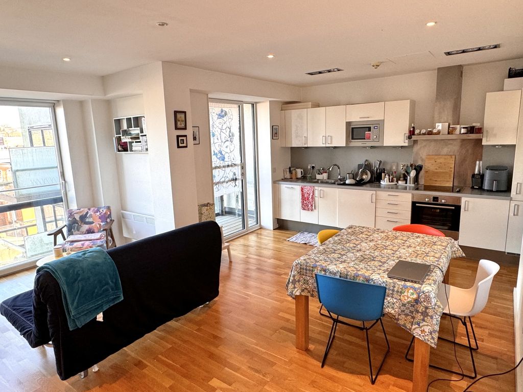 Property photo 1 of 7 Img_3289