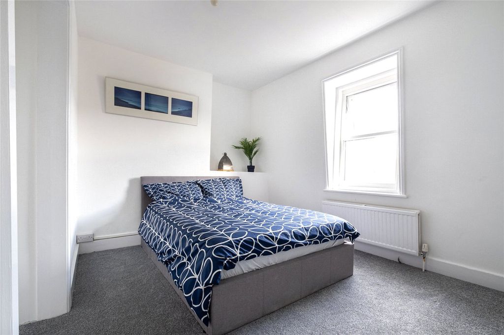 Property photo 2 of 6 Picture No. 04