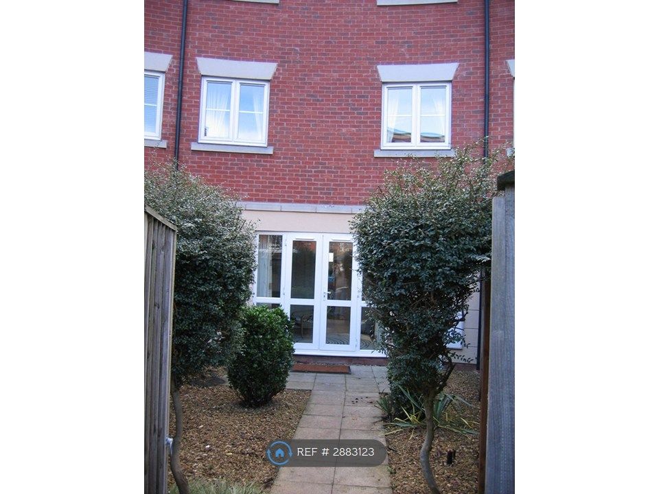 Property photo 2 of 13