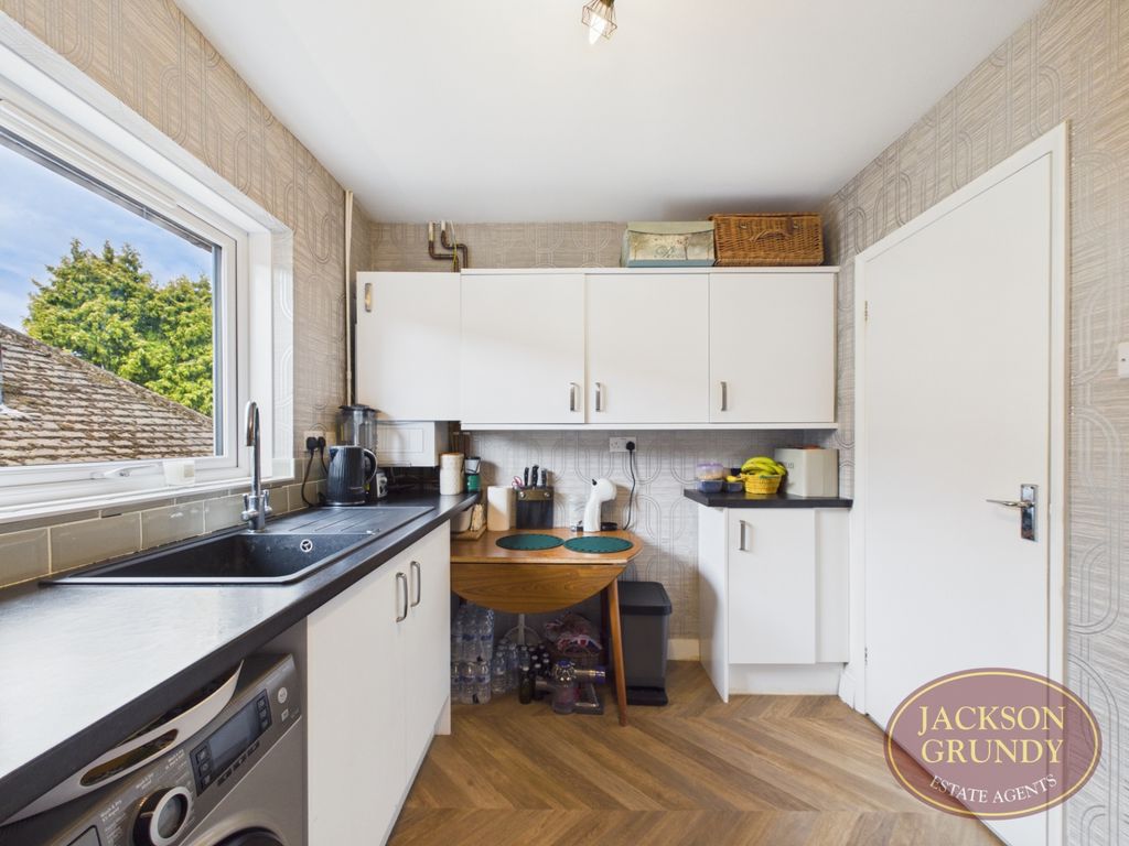 Property photo 3 of 16 Boughton Green Road