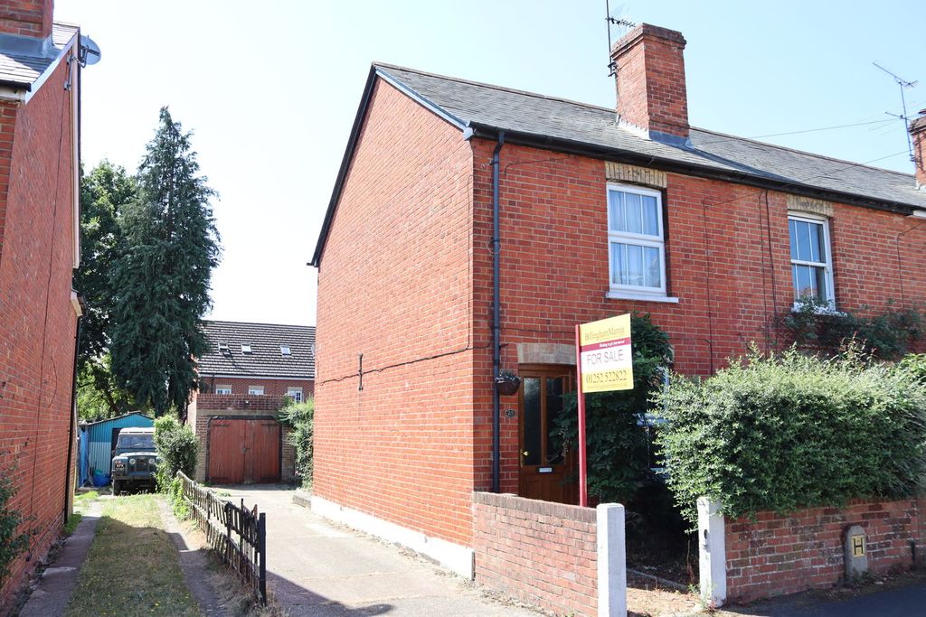 Property photo 1 of 12