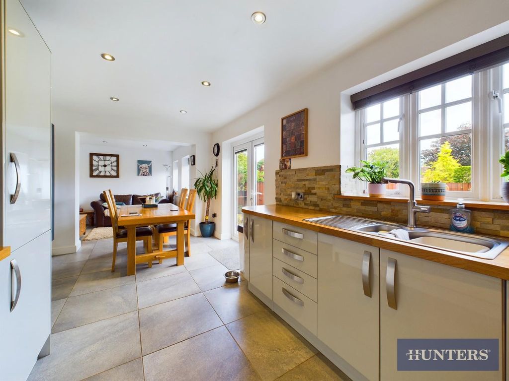 Property photo 3 of 18 Open Plan