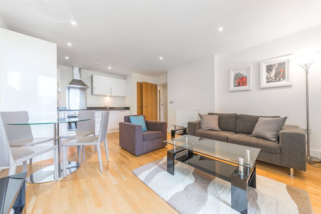 Property photo 3 of 12 Picture No. 04